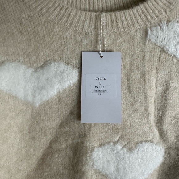 Cream/Tan and White Heart Design Knit Short Sleeve Sweater Size L - Picture 2 of 15